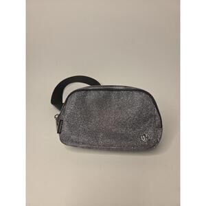New Lululemon Everywhere Belt Bag 1L Glitter Grey